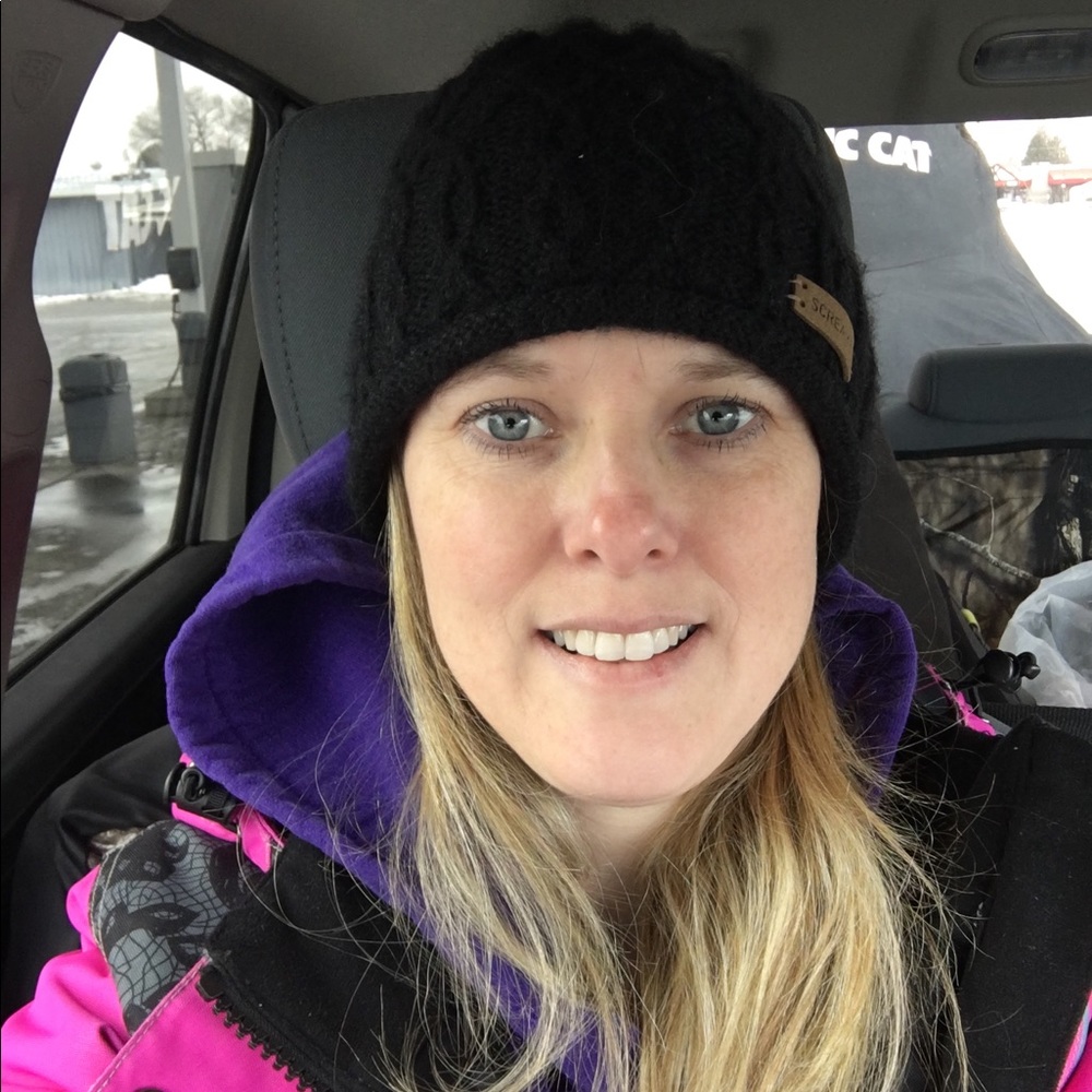 Meet your Posher, Laura